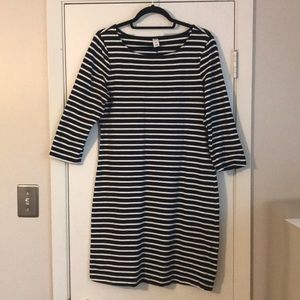 Old Navy striped 3/4 sleeve shift dress